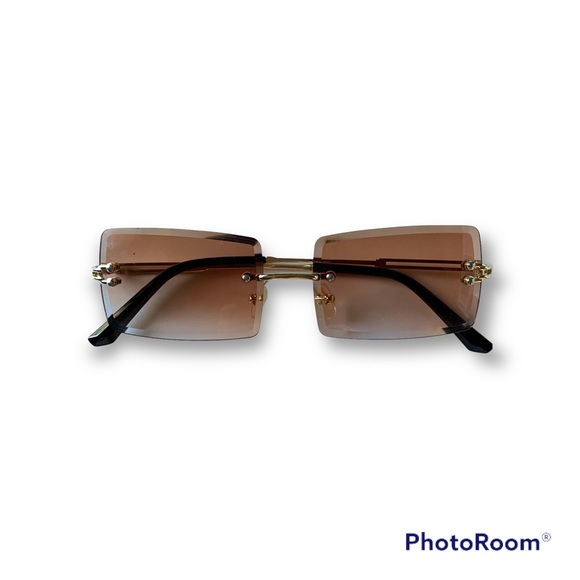 Hannah Montana’s Wardrobe, rimless sunglasses - Picture 5 of 8